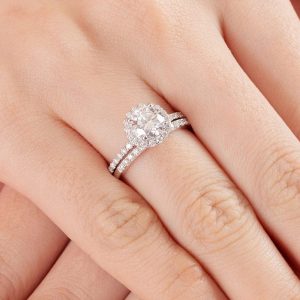 Seraphina Halo Moissanite Ring (1 Ct)