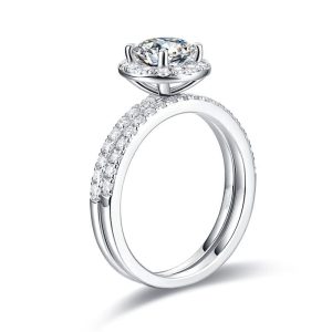 Seraphina Halo Moissanite Ring (1 Ct)